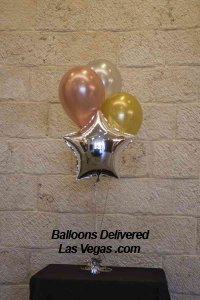 Balloon Bouquet Your Choice of Colors (3 Latex / 1 Star) Cascade Star